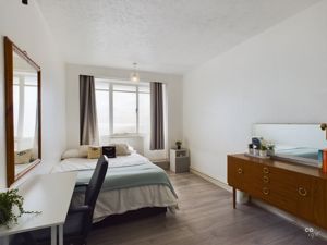 bed 1- click for photo gallery